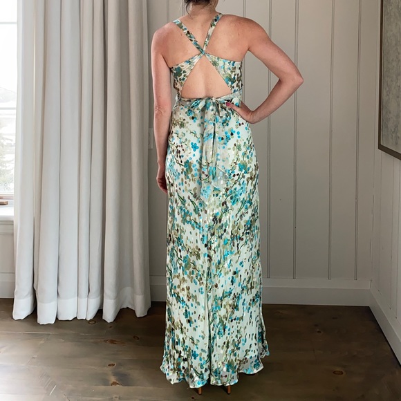 BCBG Max Azria floor length gown. Size 2 - Picture 2 of 6